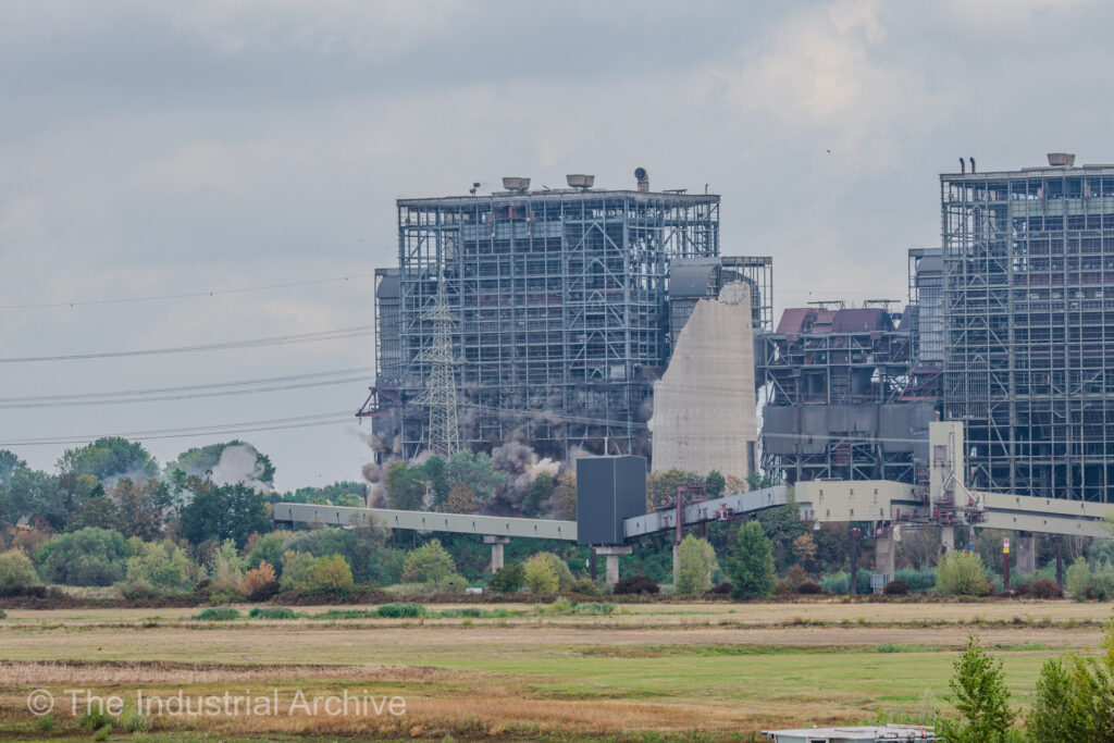 Boilerhouse B (Kesselhause B) at the Voerde Power Plant (Kraftwerk Voerde) after the initial blast.